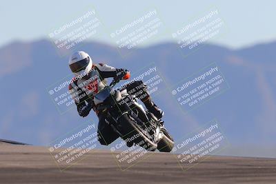 media/Nov-06-2023-Moto Forza (Mon) [[ce023d0744]]/3-Intermediate Group/Session 5 (Turn 9)/